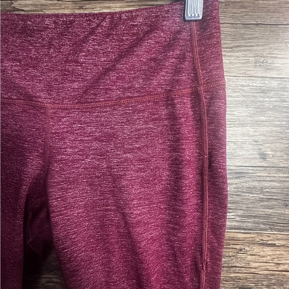 Athleta Red Capri Leggings Streamlined Performance Fit - Picture 10 of 11